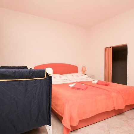 Robinson Braco Apartamento Bogomolje Exterior foto