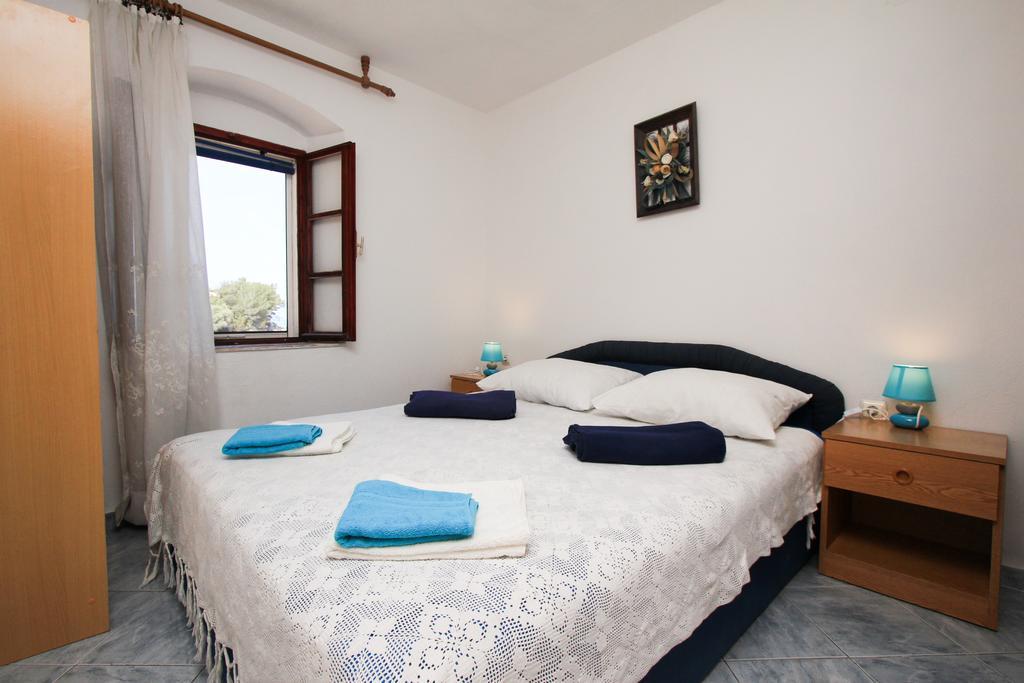 Robinson Braco Apartamento Bogomolje Exterior foto